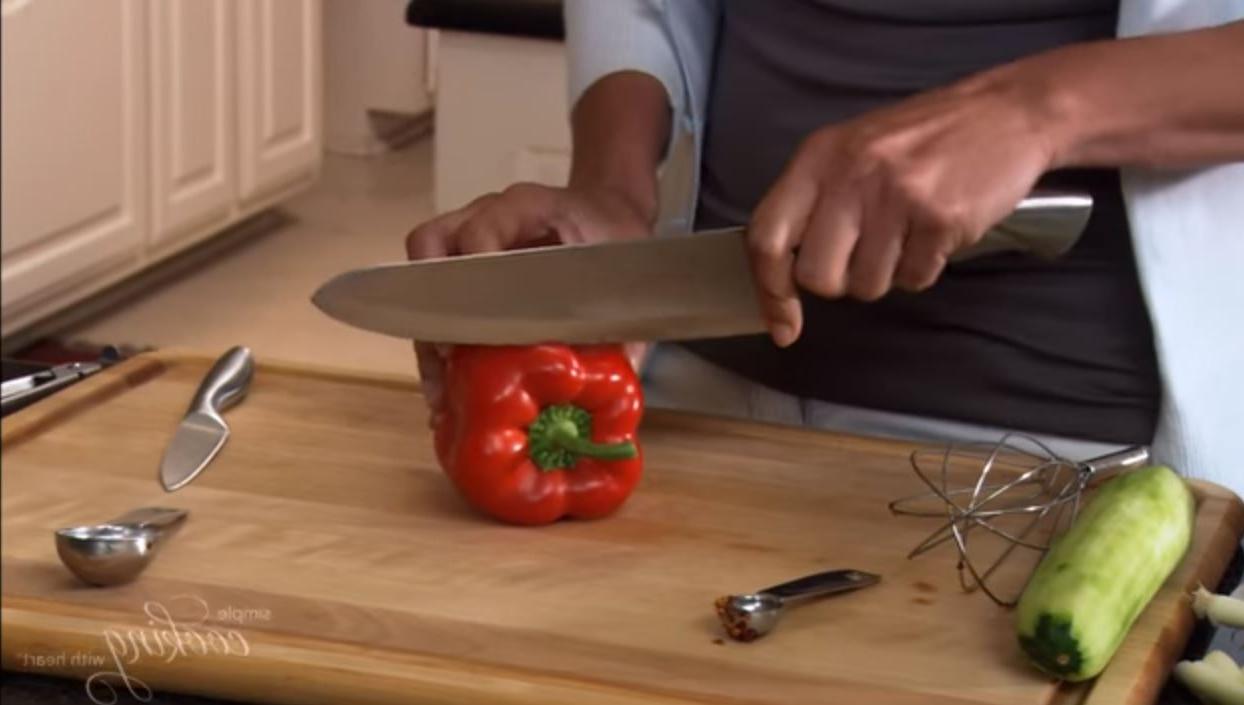 Learn how to bell peppers simply and neatly in this video from American Heart Association's Simple Cooking with Heart program.